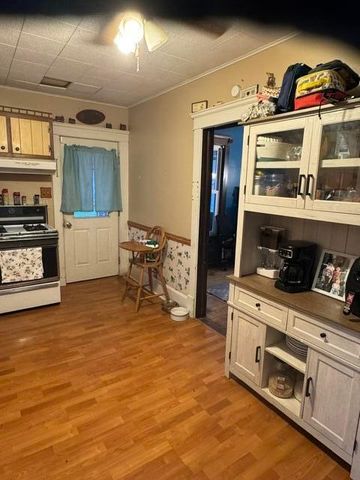 236 N 10th Street, Newark, OH 43055