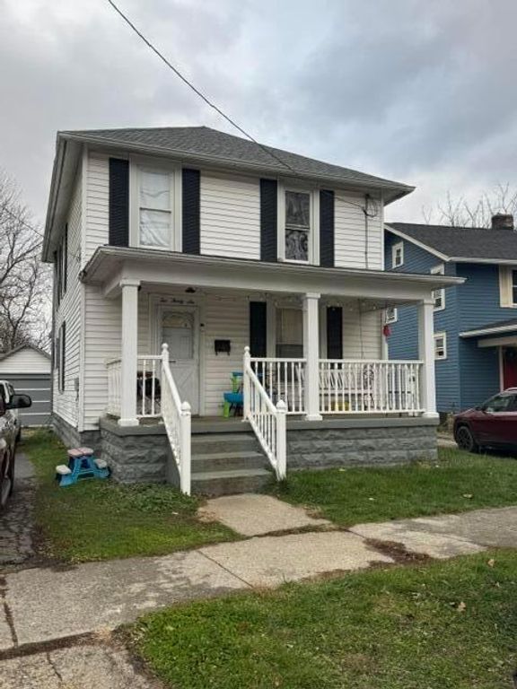 236 N 10th Street, Newark, OH 43055