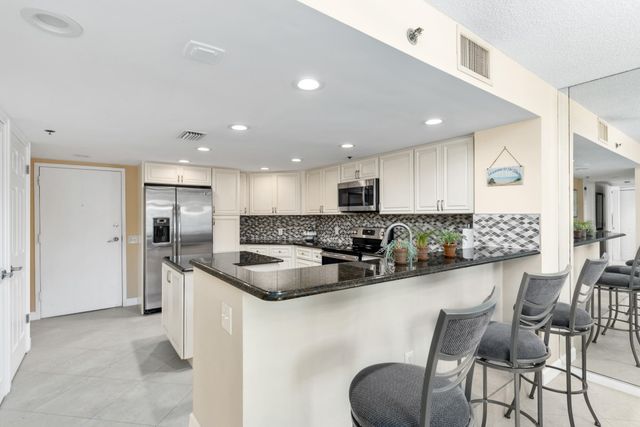 2700 N Highway A1a 902, Fort Pierce, FL 34949