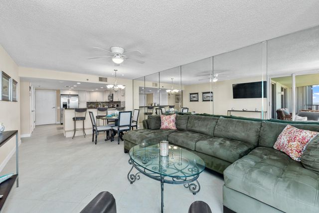2700 N Highway A1a 902, Fort Pierce, FL 34949