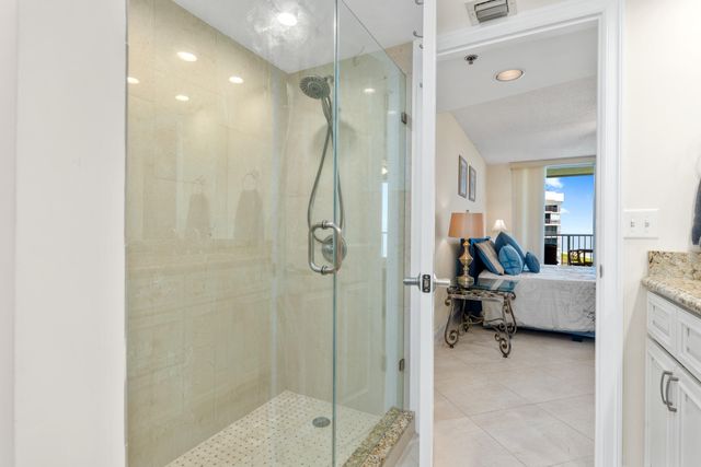 2700 N Highway A1a 902, Fort Pierce, FL 34949