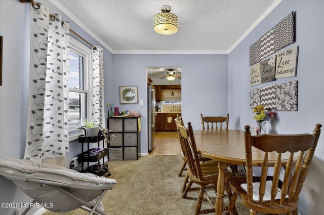 2630 7th Street, Apt B, Maumee, OH 43537