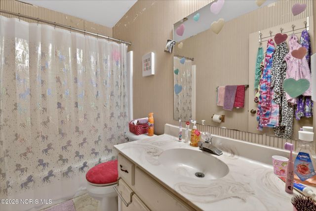 2630 7th Street, Apt B, Maumee, OH 43537