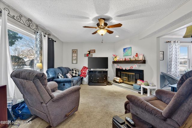 2630 7th Street, Apt B, Maumee, OH 43537