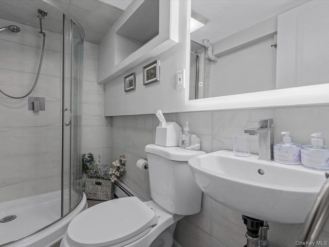 180 N Wantagh Avenue, Bethpage, NY 11714