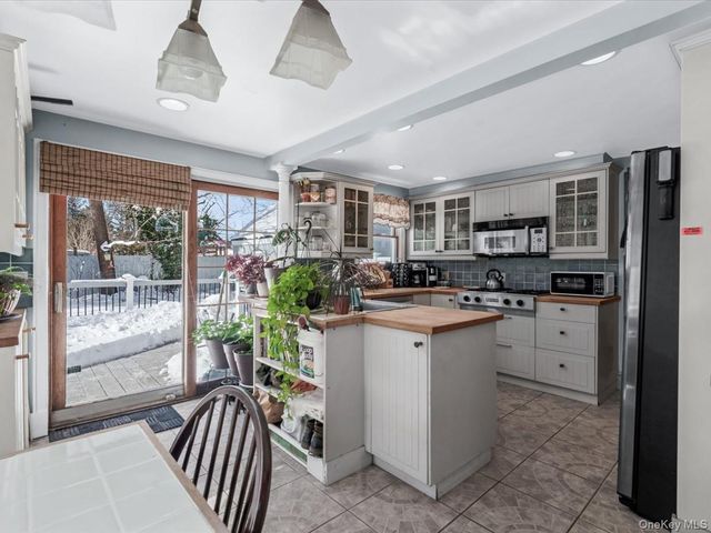 180 N Wantagh Avenue, Bethpage, NY 11714