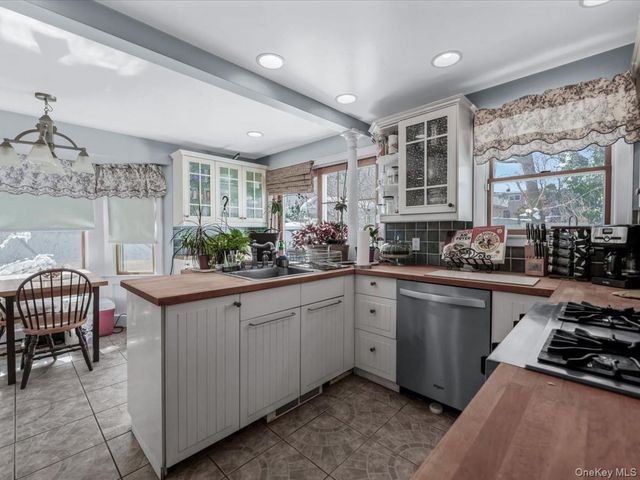 180 N Wantagh Avenue, Bethpage, NY 11714