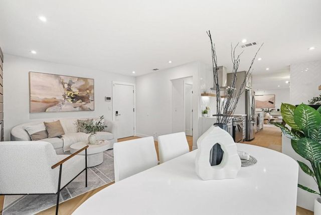 27947 Edgecliff Way, Hayward, CA 94542