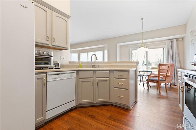 2919 Mac Arthur Drive 29, St Charles, MO 63301