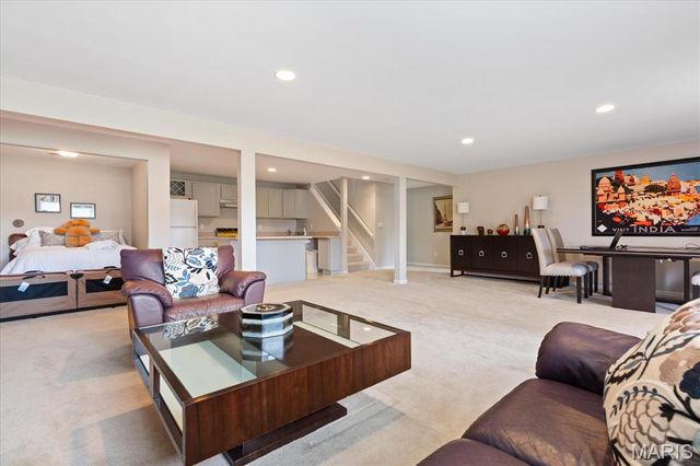 2919 Mac Arthur Drive 29, St Charles, MO 63301