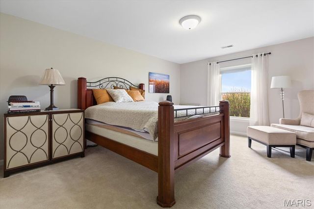 2919 Mac Arthur Drive 29, St Charles, MO 63301