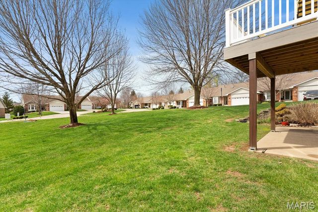 2919 Mac Arthur Drive 29, St Charles, MO 63301