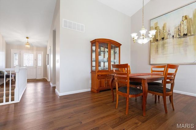 2919 Mac Arthur Drive 29, St Charles, MO 63301