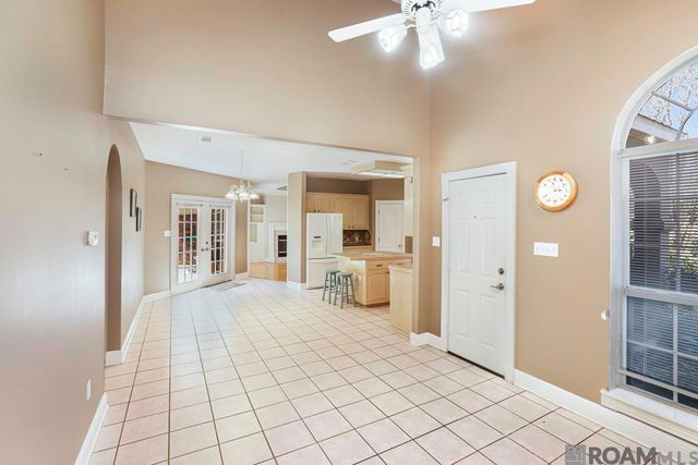 1227 E Eva St, Gonzales, LA 70737