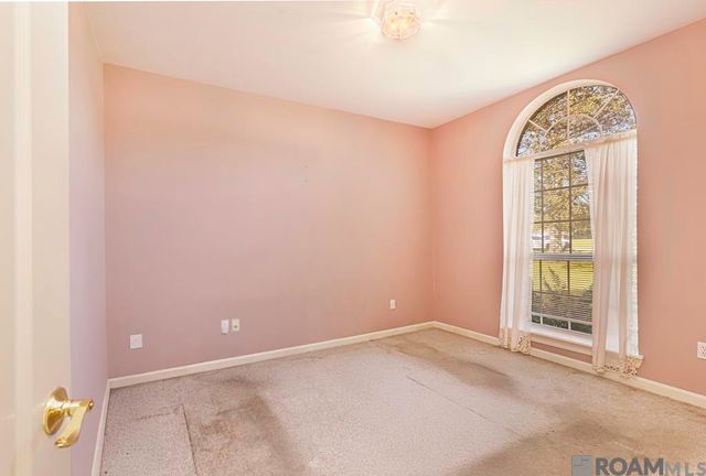 1227 E Eva St, Gonzales, LA 70737