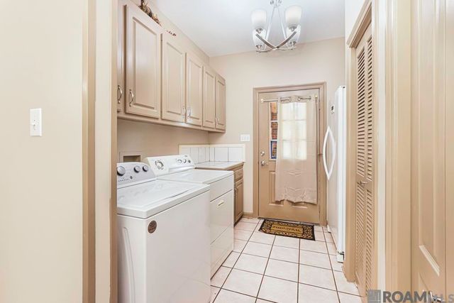 1227 E Eva St, Gonzales, LA 70737