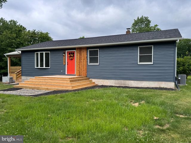 1067 BROADVIEW DR, Jim Thorpe, PA 18229