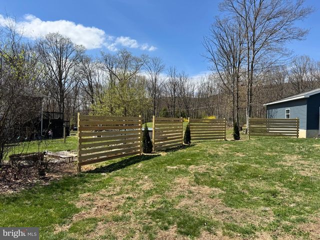 1067 BROADVIEW DR, Jim Thorpe, PA 18229