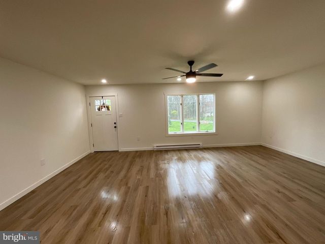 1067 BROADVIEW DR, Jim Thorpe, PA 18229