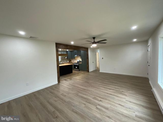 1067 BROADVIEW DR, Jim Thorpe, PA 18229