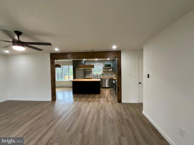1067 BROADVIEW DR, Jim Thorpe, PA 18229