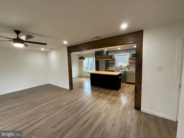1067 BROADVIEW DR, Jim Thorpe, PA 18229