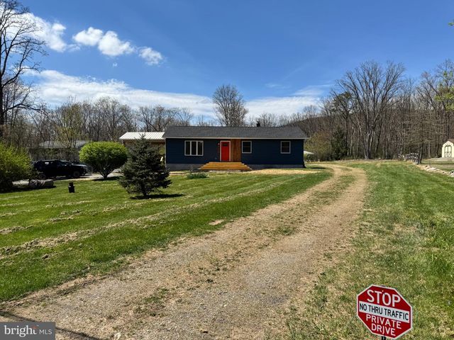 1067 BROADVIEW DR, Jim Thorpe, PA 18229