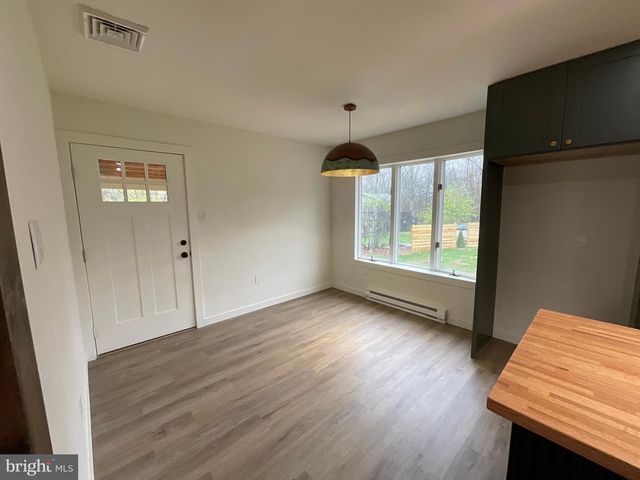 1067 BROADVIEW DR, Jim Thorpe, PA 18229