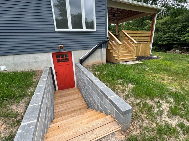 1067 BROADVIEW DR, Jim Thorpe, PA 18229
