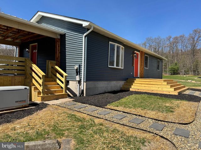 1067 BROADVIEW DR, Jim Thorpe, PA 18229