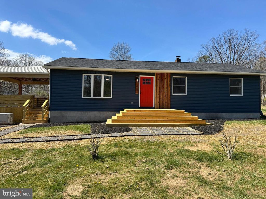 1067 BROADVIEW DR, Jim Thorpe, PA 18229