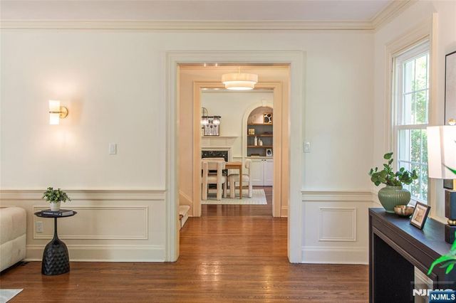 25 West Road, Millburn, NJ 07078