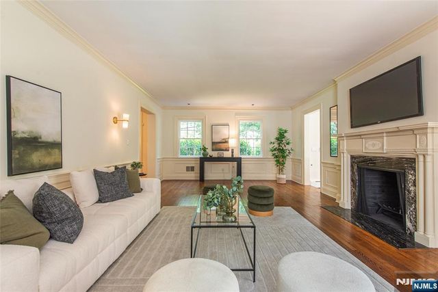 25 West Road, Millburn, NJ 07078