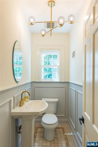 25 West Road, Millburn, NJ 07078