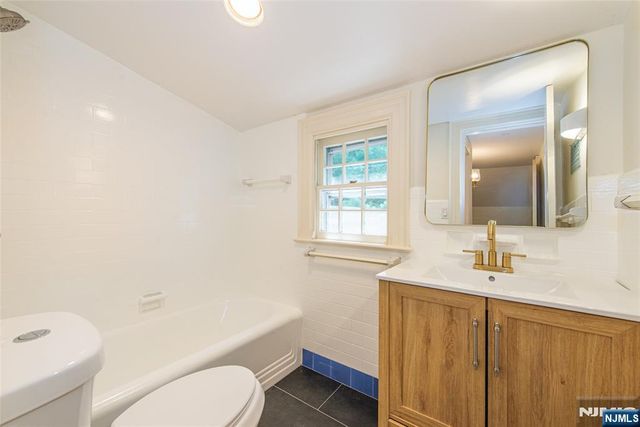 25 West Road, Millburn, NJ 07078