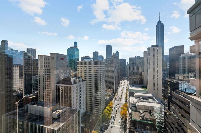 118 E ERIE Street 28F, Chicago, IL 60611