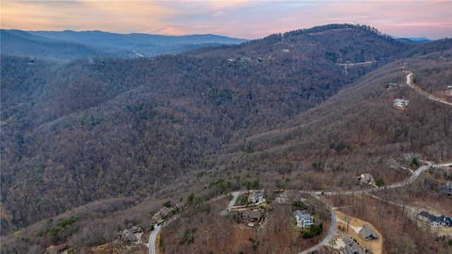 901 Mountain Summit Road, Travelers Rest, SC 29690