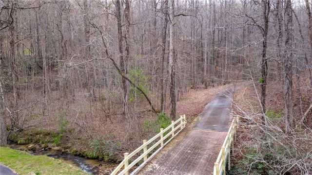 901 Mountain Summit Road, Travelers Rest, SC 29690