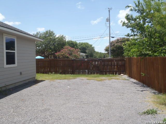 964 ALLENDE ST, Seguin, TX 78155