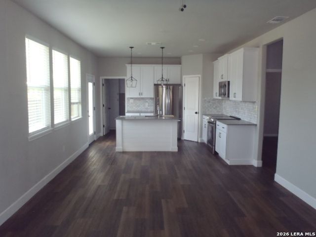 964 ALLENDE ST, Seguin, TX 78155