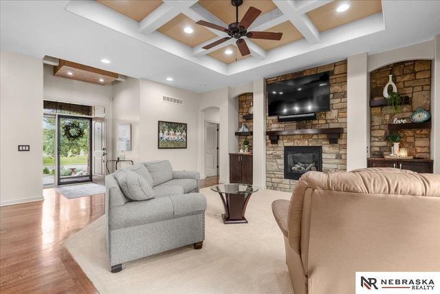 19611 Brookside Lane, Gretna, NE 68028