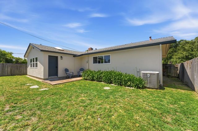 3445 Rosemont Dr, Sacramento, CA 95826