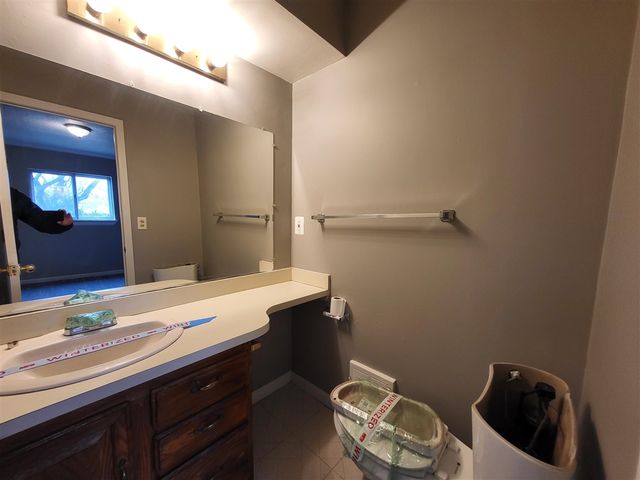 20304 E Eight Mile Road, Harper Woods, MI 48225