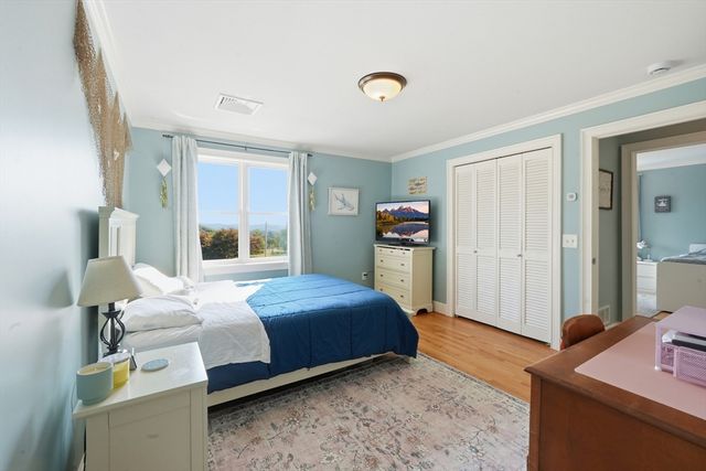 137 Ward St, North Brookfield, MA 01535