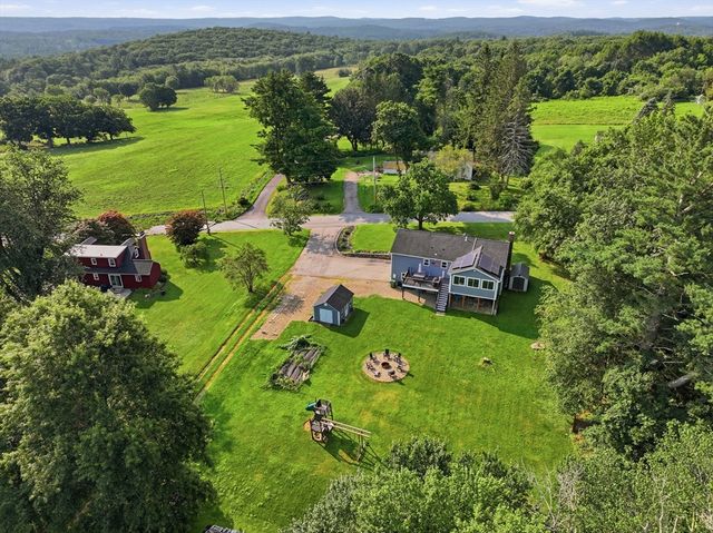 137 Ward St, North Brookfield, MA 01535