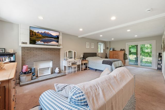137 Ward St, North Brookfield, MA 01535