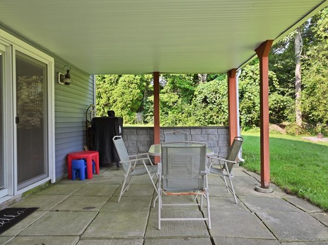 137 Ward St, North Brookfield, MA 01535