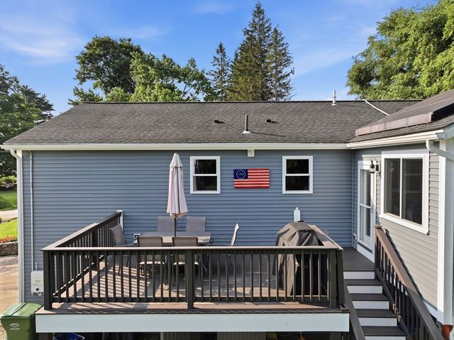137 Ward St, North Brookfield, MA 01535