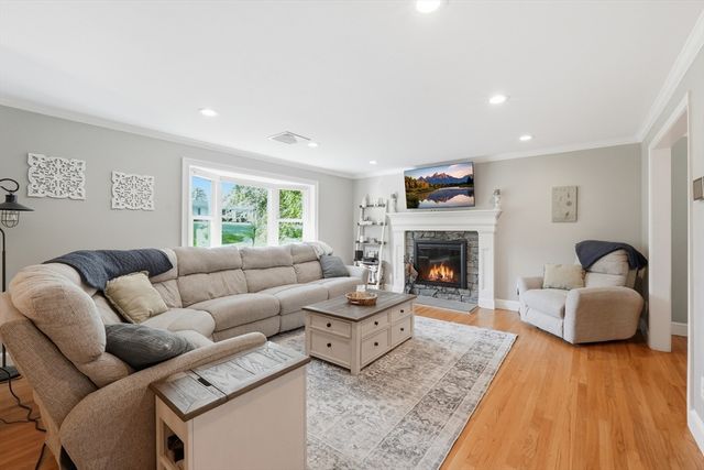137 Ward St, North Brookfield, MA 01535