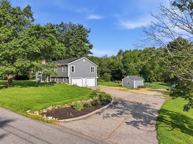 137 Ward St, North Brookfield, MA 01535